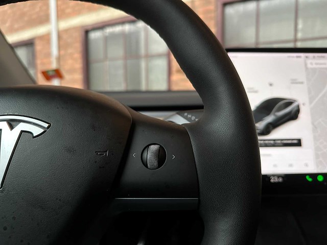 Tesla model y long range awd 75kwh 351pk 2021, n-842-rt - afbeelding 13 van  40