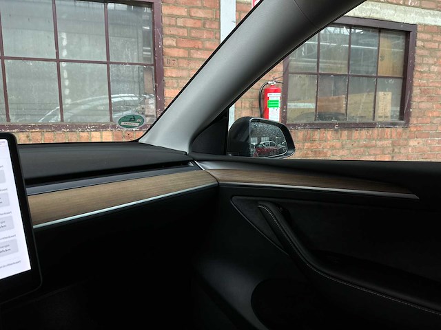 Tesla model y long range awd 75kwh 351pk 2021, n-842-rt - afbeelding 20 van  40