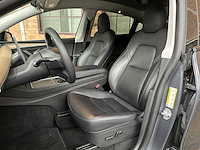 Tesla model y long range awd 75kwh 351pk 2021, n-842-rt - afbeelding 30 van  40