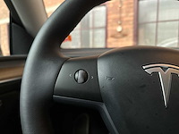 Tesla model y long range awd 75kwh 351pk 2021, n-842-rt - afbeelding 11 van  40