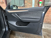 Tesla model y long range awd 75kwh 351pk 2021, n-842-rt - afbeelding 28 van  40