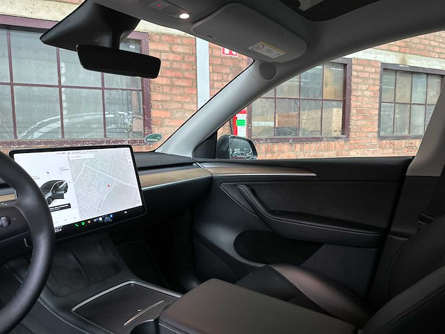 Tesla model y long range awd 75kwh 351pk 2021, n-842-rt - afbeelding 7 van  26