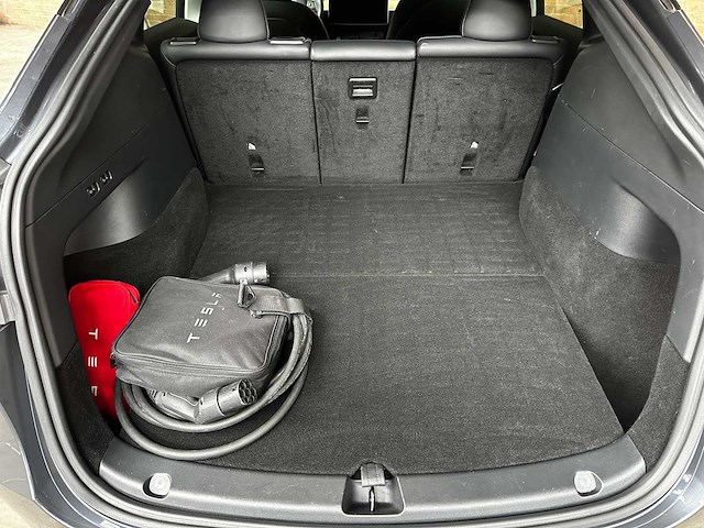 Tesla model y max range awd 345pk 2022 - afbeelding 21 van  34