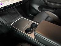 Tesla model y max range awd 345pk 2022 - afbeelding 20 van  30