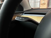 Tesla model y max range awd 345pk 2022 - afbeelding 2 van  11