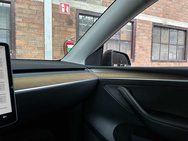 Tesla model y max range awd 345pk 2022 - afbeelding 5 van  11
