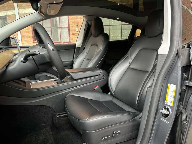Tesla model y max range awd 345pk 2022 - afbeelding 8 van  11