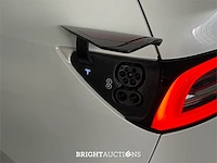 Tesla model y performance awd 75 kwh 2022 (origineel-nl), r-287-hz - afbeelding 28 van  39