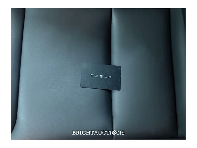 Tesla model y performance awd 75 kwh 2022 (origineel-nl), r-287-hz - afbeelding 32 van  39