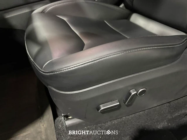 Tesla model y rwd 58 kwh 238pk 2023, x-984-kn - afbeelding 9 van  36