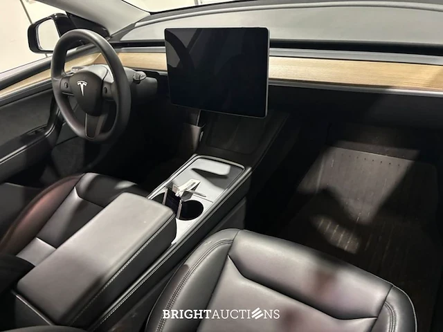 Tesla model y rwd 58 kwh 238pk 2023, x-984-kn - afbeelding 23 van  36