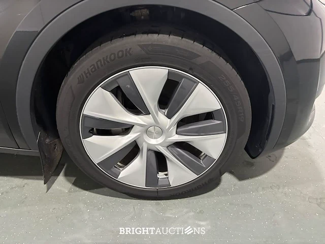 Tesla model y rwd 58 kwh 238pk 2023, x-984-kn - afbeelding 32 van  36