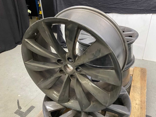 Tesla velg (4x) - afbeelding 1 van  8