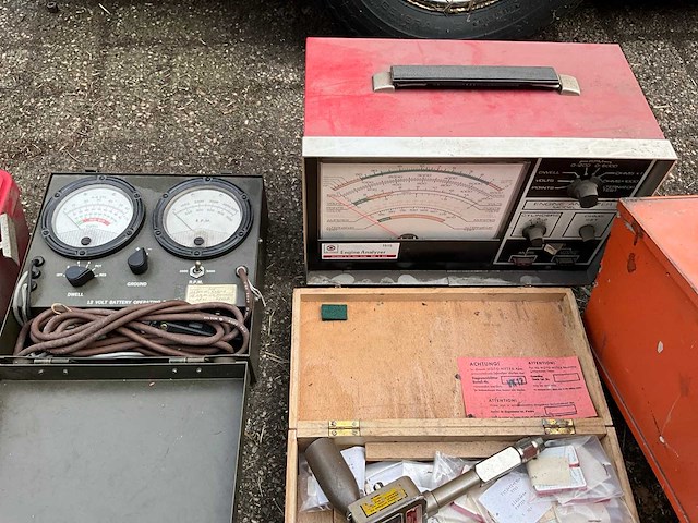 Test- en meetgereedschappen o.a. tachometers, co2 tester, motoranalyseapparatuur - afbeelding 3 van  7