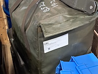 Testapparatuur t.b.v. aggregaat en 2x metalen vat - afbeelding 4 van  9