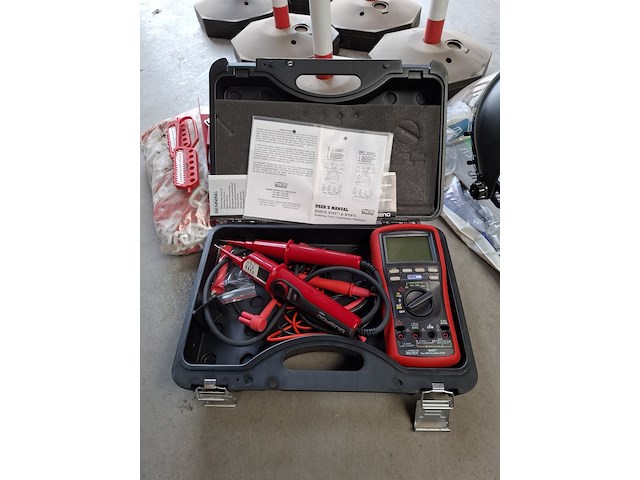 Testapparatuur voor elektrische auto's - afbeelding 2 van  6