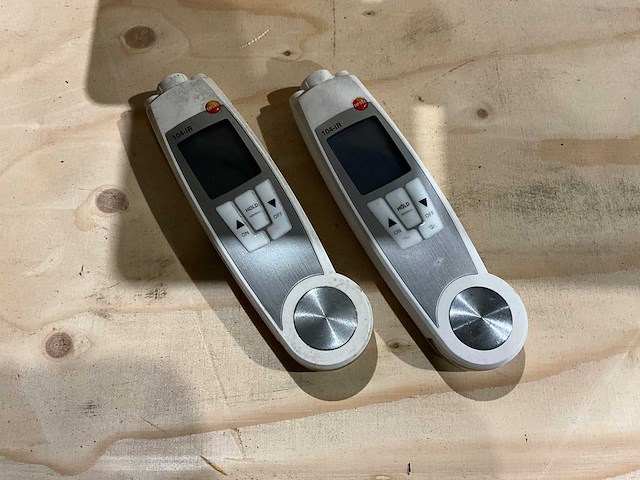 Testo - 104-ir - infrarood- en steekthermometer (2x) - afbeelding 1 van  1