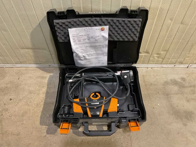 Testo 330i rookgasmeter - afbeelding 1 van  6