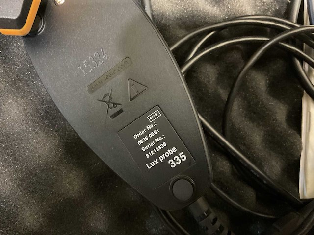 Testo 440dp klimaat meetinstrument + lux probe - afbeelding 3 van  6