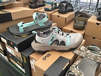 Teva dames en kindersandalen (45x) - afbeelding 8 van  14