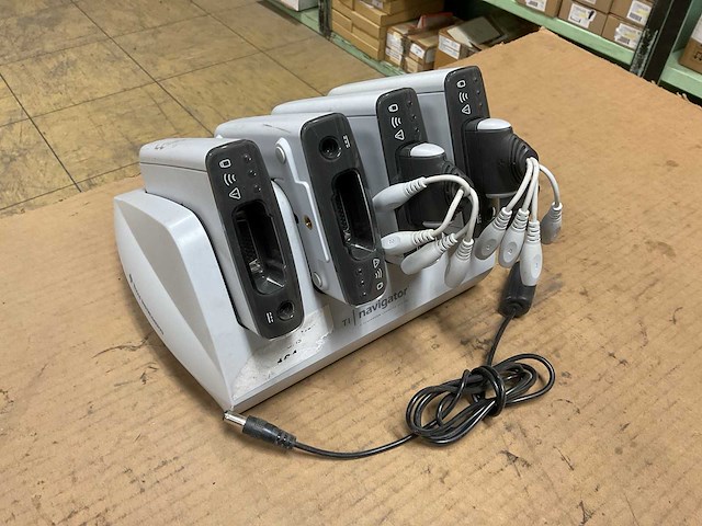 Texas instruments ti navigator oplaadstation - afbeelding 1 van  3