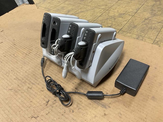 Texas instruments ti navigator oplaadstation - afbeelding 3 van  5