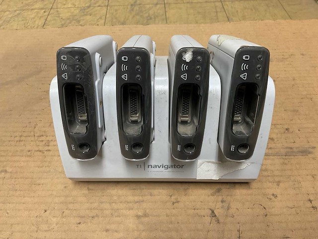 Texas instruments ti navigator oplaadstation - afbeelding 2 van  5