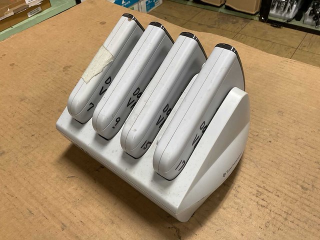 Texas instruments ti navigator oplaadstation - afbeelding 4 van  5