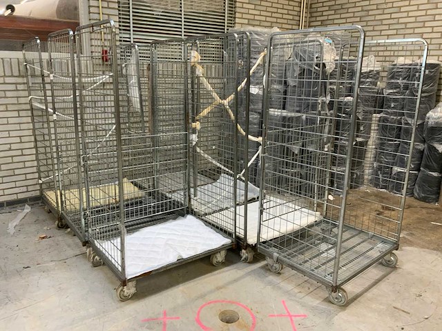 Textiel transportwagen (7x) - afbeelding 1 van  7