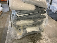 Textiel transportwagen inclusief diverse voorraad m-line / mtf matrashoezen en topperhoezen (2x) - afbeelding 6 van  7