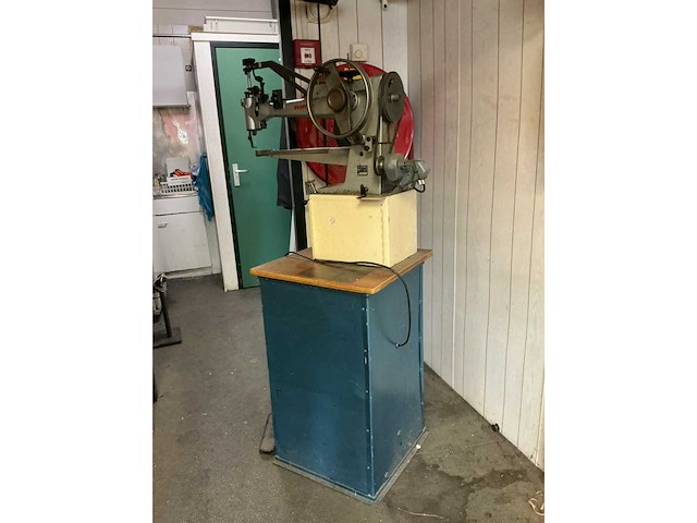 Textima claes - 8346/10 - industriële patchmachine - afbeelding 2 van  8