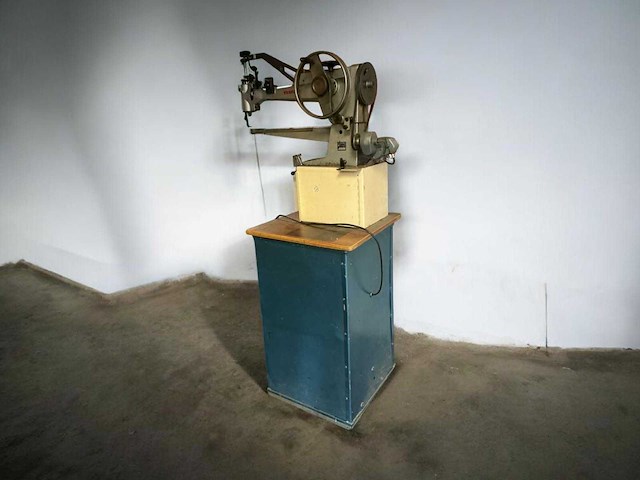 Textima claes - 8346/10 - industriële patchmachine - afbeelding 1 van  8