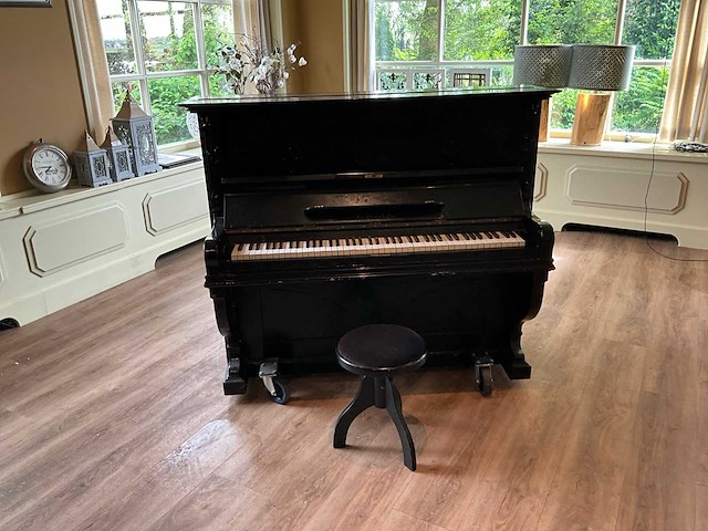 Th. mann & co piano - afbeelding 1 van  13
