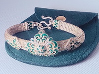 Thais zilveren juweliersarmband met emaille details - afbeelding 1 van  6