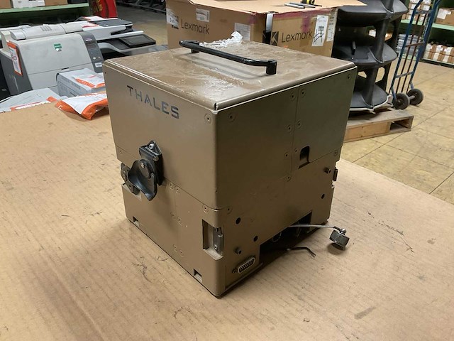 Thales 1600797-1 battery charger - afbeelding 1 van  5