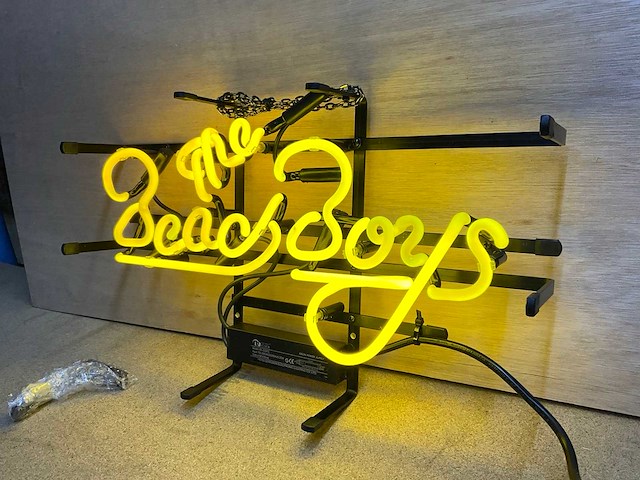 The beach boys glas neon - afbeelding 1 van  3