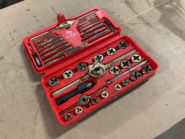 The irwin company hanson draadsnijset - afbeelding 2 van  5