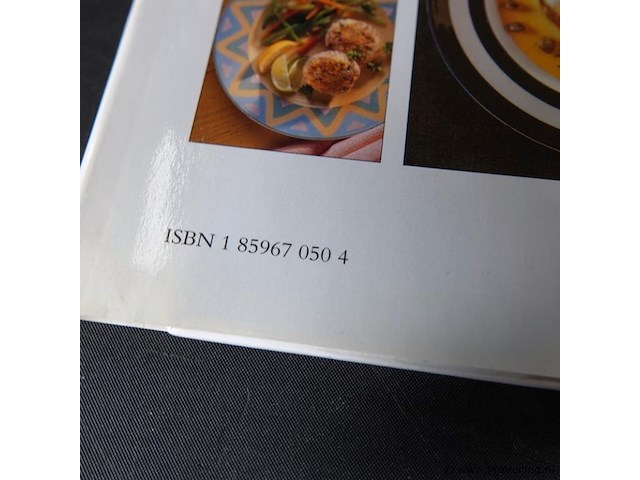 The new fish & seafood cookbook - afbeelding 2 van  5