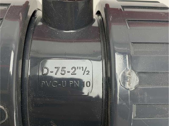 The profec safe d-75-2.5 pvc-u pn 10 ball valve - durable marine-grade pvc valve for reliable water flow control - afbeelding 4 van  4