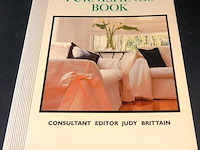 The soft furnishing book - afbeelding 1 van  5