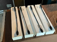 The t-bone gm 5212 zwanehals microfoon