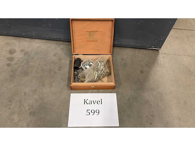 Theedoos met inbussleutels - afbeelding 2 van  2