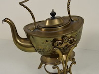 Theepot in houder - afbeelding 2 van  5