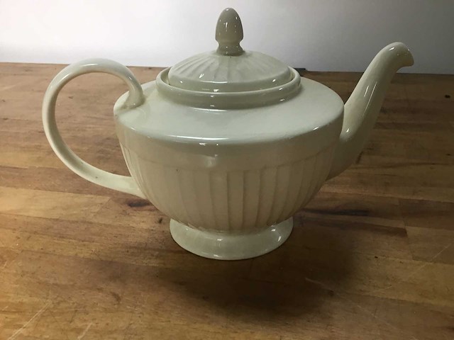 Theepot, serveerschaal en kommentje - crockery - afbeelding 8 van  9