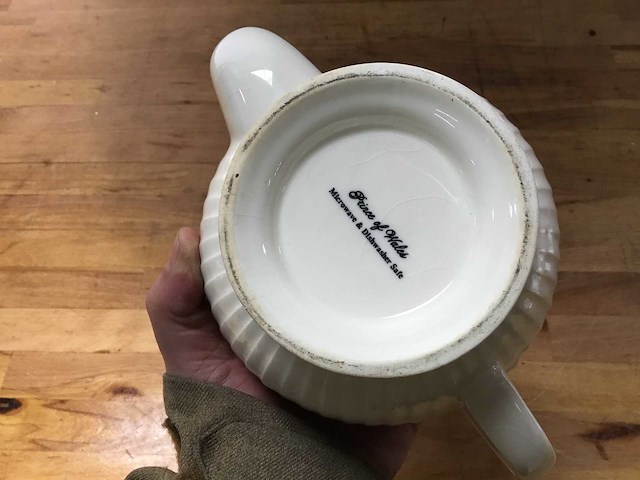 Theepot, serveerschaal en kommentje - crockery - afbeelding 9 van  9