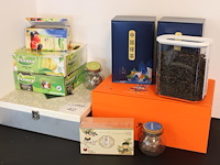 Theeproducten. - afbeelding 1 van  2