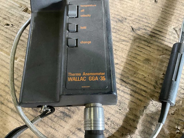 Themperatuurmeter en stroomtang - afbeelding 9 van  10