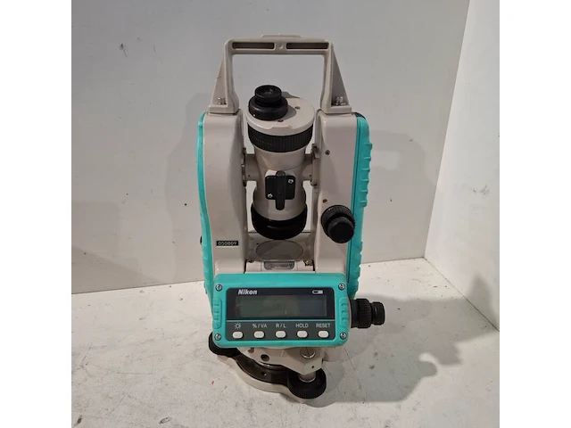 Theodoliet + statief, nikon, ne 100 - afbeelding 2 van  6