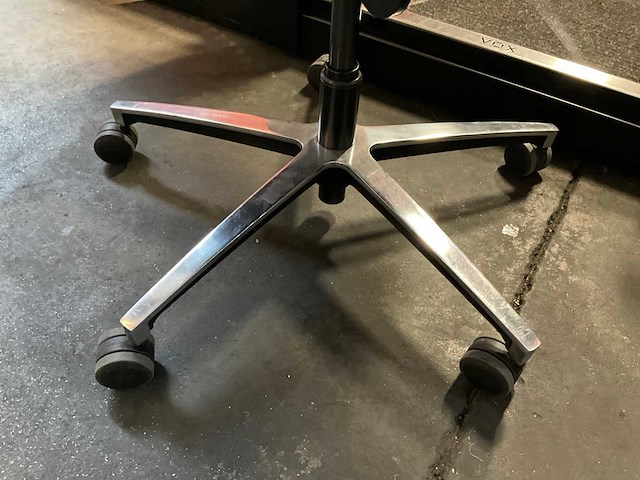 Therapod xhr verstelbare bureaustoel - afbeelding 4 van  5