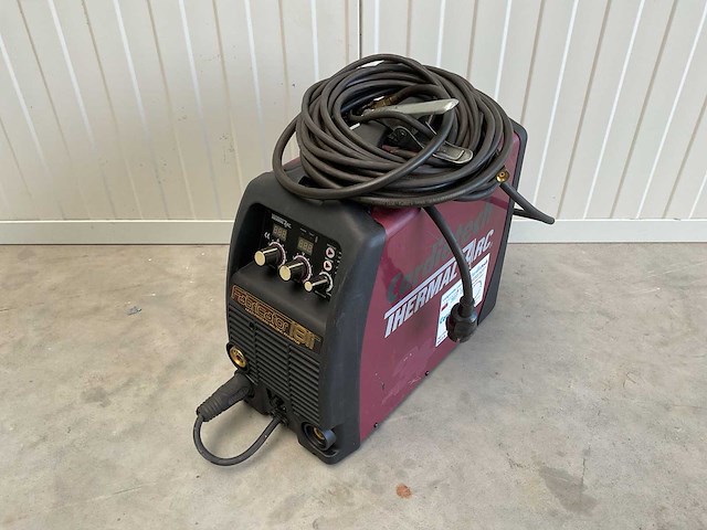 Thermal arc fabricator 181i lasapparaat - afbeelding 1 van  3